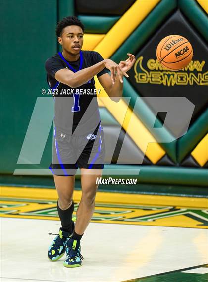 Thumbnail 1 in Westview vs. Estrella Foothills (Judy Dixon Holiday Tournament) photogallery.