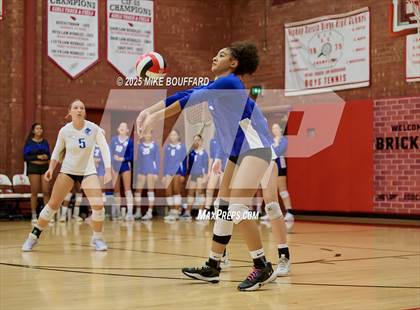 Thumbnail 2 in Wiseburn- Da Vinci vs Bishop Diego (CIF-SS D6 Round 2) photogallery.