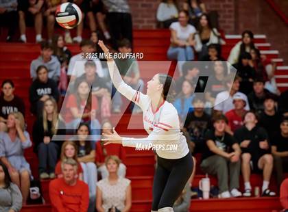 Thumbnail 2 in Wiseburn- Da Vinci vs Bishop Diego (CIF-SS D6 Round 2) photogallery.