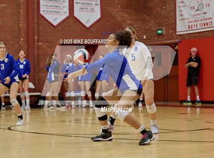 Thumbnail 3 in Wiseburn Da Vinci vs Bishop Diego (CIF-SS D6 Round 2) photogallery.
