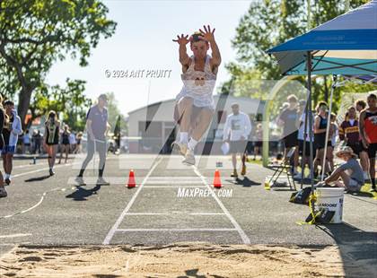 Thumbnail 3 in North Bay Oak League Championships photogallery.