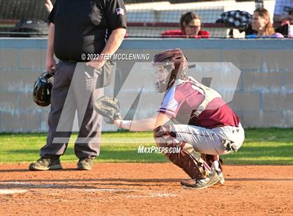Thumbnail 2 in Atkins vs Perryville photogallery.
