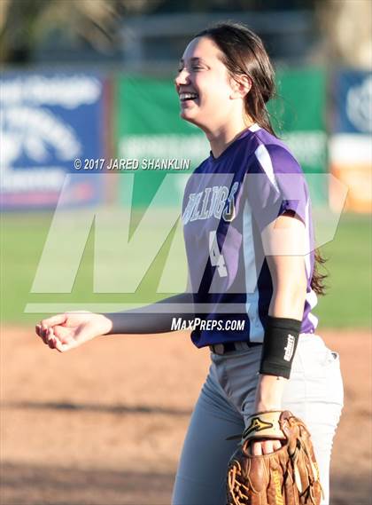 Thumbnail 2 in Ascension Catholic @ E.D. White photogallery.