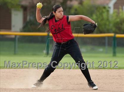 Thumbnail 3 in East @ Waubonsie Valley photogallery.