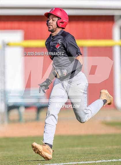 Thumbnail 3 in Hoke County vs Seventy-First  photogallery.