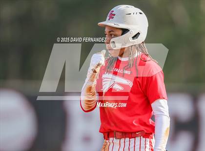 Thumbnail 3 in Hoke County vs Seventy-First  photogallery.