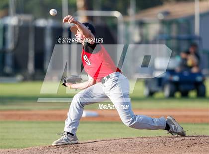 Thumbnail 2 in Village Christian vs Maranatha photogallery.