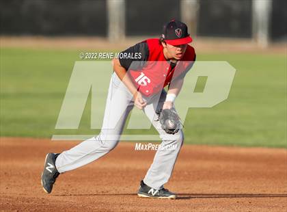 Thumbnail 2 in Village Christian vs Maranatha photogallery.