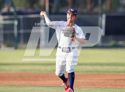 Thumbnail 3 in Village Christian vs Maranatha photogallery.