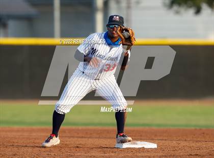 Thumbnail 1 in Village Christian vs Maranatha photogallery.