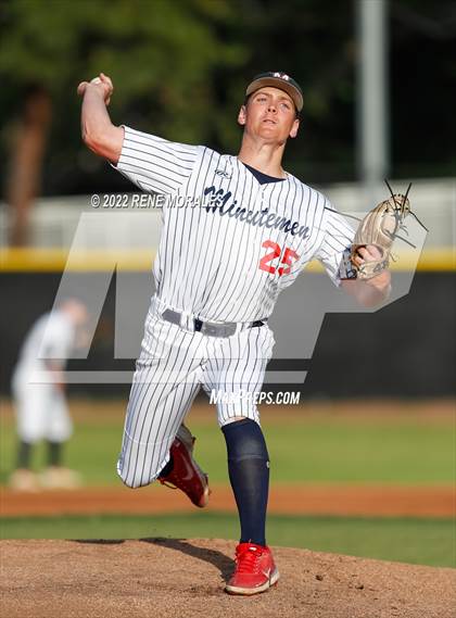 Thumbnail 3 in Village Christian vs Maranatha photogallery.