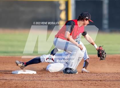 Thumbnail 2 in Village Christian vs Maranatha photogallery.