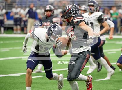 Thumbnail 1 in Sharyland vs. Boerne-Champion (UIL 5A Regional Playoff) photogallery.