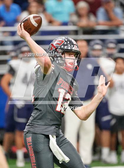 Thumbnail 1 in Sharyland vs. Boerne-Champion (UIL 5A Regional Playoff) photogallery.