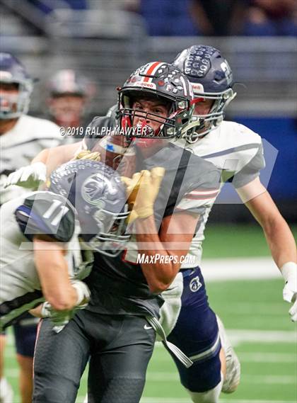 Thumbnail 3 in Sharyland vs. Boerne-Champion (UIL 5A Regional Playoff) photogallery.
