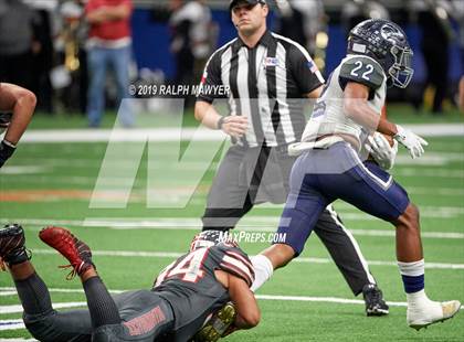 Thumbnail 2 in Sharyland vs. Boerne-Champion (UIL 5A Regional Playoff) photogallery.