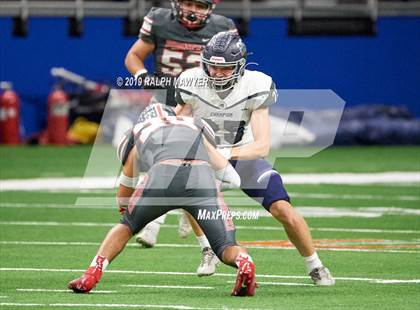 Thumbnail 3 in Sharyland vs. Boerne-Champion (UIL 5A Regional Playoff) photogallery.