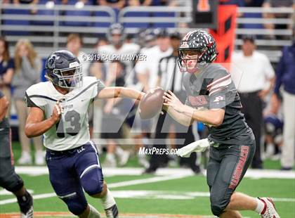 Thumbnail 2 in Sharyland vs. Boerne-Champion (UIL 5A Regional Playoff) photogallery.