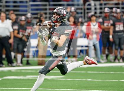 Thumbnail 1 in Sharyland vs. Boerne-Champion (UIL 5A Regional Playoff) photogallery.