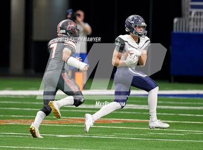 Thumbnail 2 in Sharyland vs. Boerne-Champion (UIL 5A Regional Playoff) photogallery.