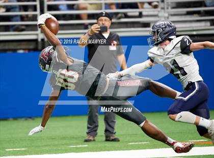 Thumbnail 1 in Sharyland vs. Boerne-Champion (UIL 5A Regional Playoff) photogallery.