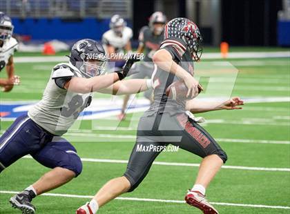 Thumbnail 3 in Sharyland vs. Boerne-Champion (UIL 5A Regional Playoff) photogallery.