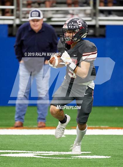 Thumbnail 3 in Sharyland vs. Boerne-Champion (UIL 5A Regional Playoff) photogallery.