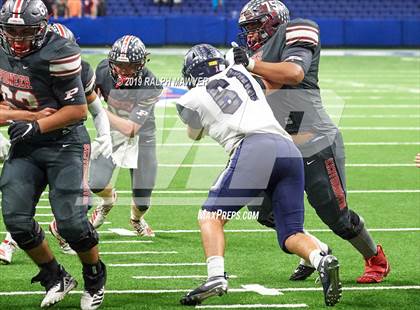 Thumbnail 2 in Sharyland vs. Boerne-Champion (UIL 5A Regional Playoff) photogallery.