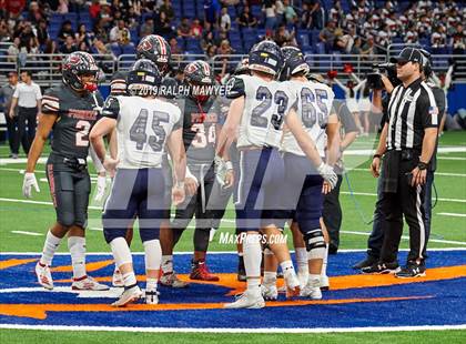 Thumbnail 1 in Sharyland vs. Boerne-Champion (UIL 5A Regional Playoff) photogallery.