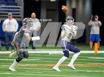 Thumbnail 2 in Sharyland vs. Boerne-Champion (UIL 5A Regional Playoff) photogallery.
