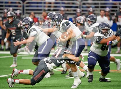 Thumbnail 1 in Sharyland vs. Boerne-Champion (UIL 5A Regional Playoff) photogallery.