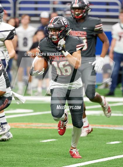 Thumbnail 1 in Sharyland vs. Boerne-Champion (UIL 5A Regional Playoff) photogallery.