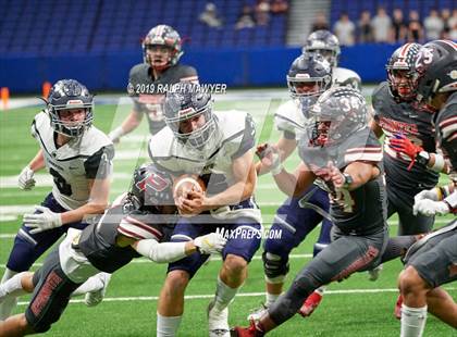 Thumbnail 1 in Sharyland vs. Boerne-Champion (UIL 5A Regional Playoff) photogallery.