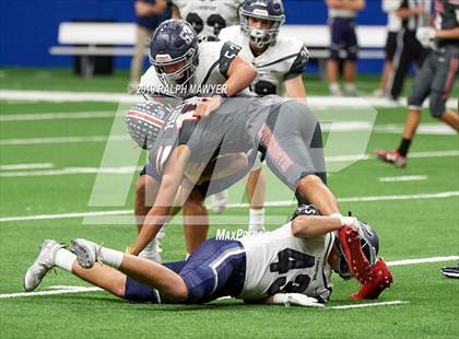 Thumbnail 2 in Sharyland vs. Boerne-Champion (UIL 5A Regional Playoff) photogallery.