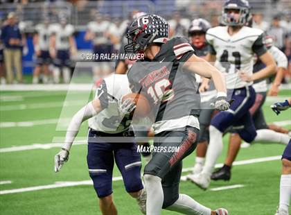 Thumbnail 2 in Sharyland vs. Boerne-Champion (UIL 5A Regional Playoff) photogallery.