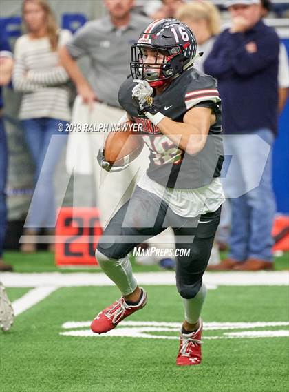 Thumbnail 1 in Sharyland vs. Boerne-Champion (UIL 5A Regional Playoff) photogallery.