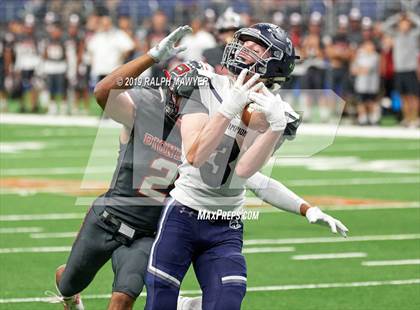 Thumbnail 1 in Sharyland vs. Boerne-Champion (UIL 5A Regional Playoff) photogallery.