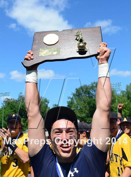 Thumbnail 3 in Amity Regional vs. Southington (CIAC Class LL Final) photogallery.