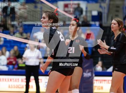Thumbnail 1 in Jonesboro vs. Benton (AAA 5A Championship) photogallery.