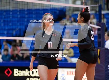 Thumbnail 1 in Jonesboro vs. Benton (AAA 5A Championship) photogallery.
