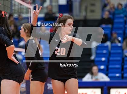Thumbnail 2 in Jonesboro vs. Benton (AAA 5A Championship) photogallery.