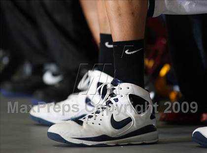 Thumbnail 1 in Dulles vs. Nimitz (Texas 5A Region 3 Semifinal) photogallery.
