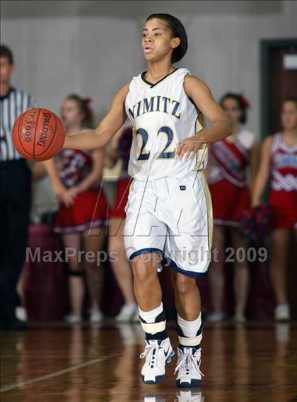 Thumbnail 1 in Dulles vs. Nimitz (Texas 5A Region 3 Semifinal) photogallery.