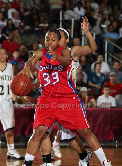 Thumbnail 2 in Dulles vs. Nimitz (Texas 5A Region 3 Semifinal) photogallery.