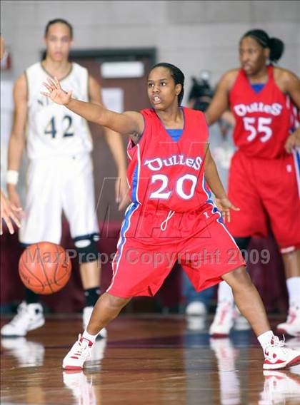 Thumbnail 2 in Dulles vs. Nimitz (Texas 5A Region 3 Semifinal) photogallery.