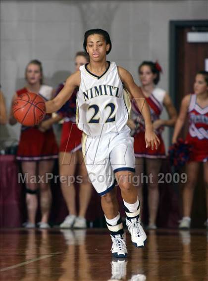 Thumbnail 3 in Dulles vs. Nimitz (Texas 5A Region 3 Semifinal) photogallery.