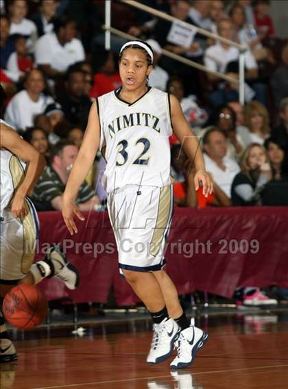 Thumbnail 3 in Dulles vs. Nimitz (Texas 5A Region 3 Semifinal) photogallery.