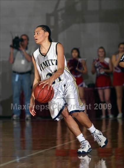 Thumbnail 2 in Dulles vs. Nimitz (Texas 5A Region 3 Semifinal) photogallery.