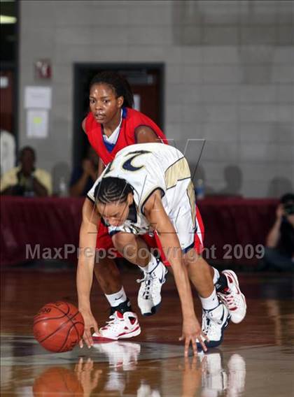 Thumbnail 1 in Dulles vs. Nimitz (Texas 5A Region 3 Semifinal) photogallery.