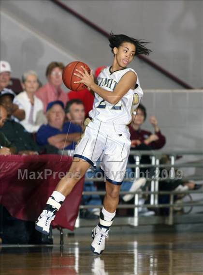 Thumbnail 1 in Dulles vs. Nimitz (Texas 5A Region 3 Semifinal) photogallery.